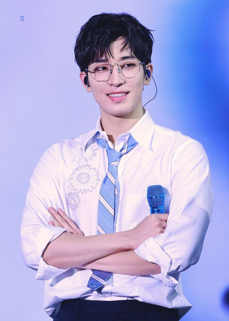 _hourlywonwoo's tweet image. #WONWOO #세븐틴 #원우 #SEVENTEEN @pledis_17