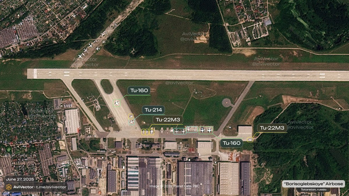 avivector's tweet image. 🔻Satellite images of 🇷🇺 Borisoglebskoye Airbase as of June 27, 08:17 UTC
The airbase housed 3 Tu-160 (Blackjack), 5 Tu-22M3 (Backfire-C) and 5 Tu-214.
In the past three days, two Tu-160s arrived at the airbase — one from Engels-2 and the other likely from Anadyr.
Also, 1…