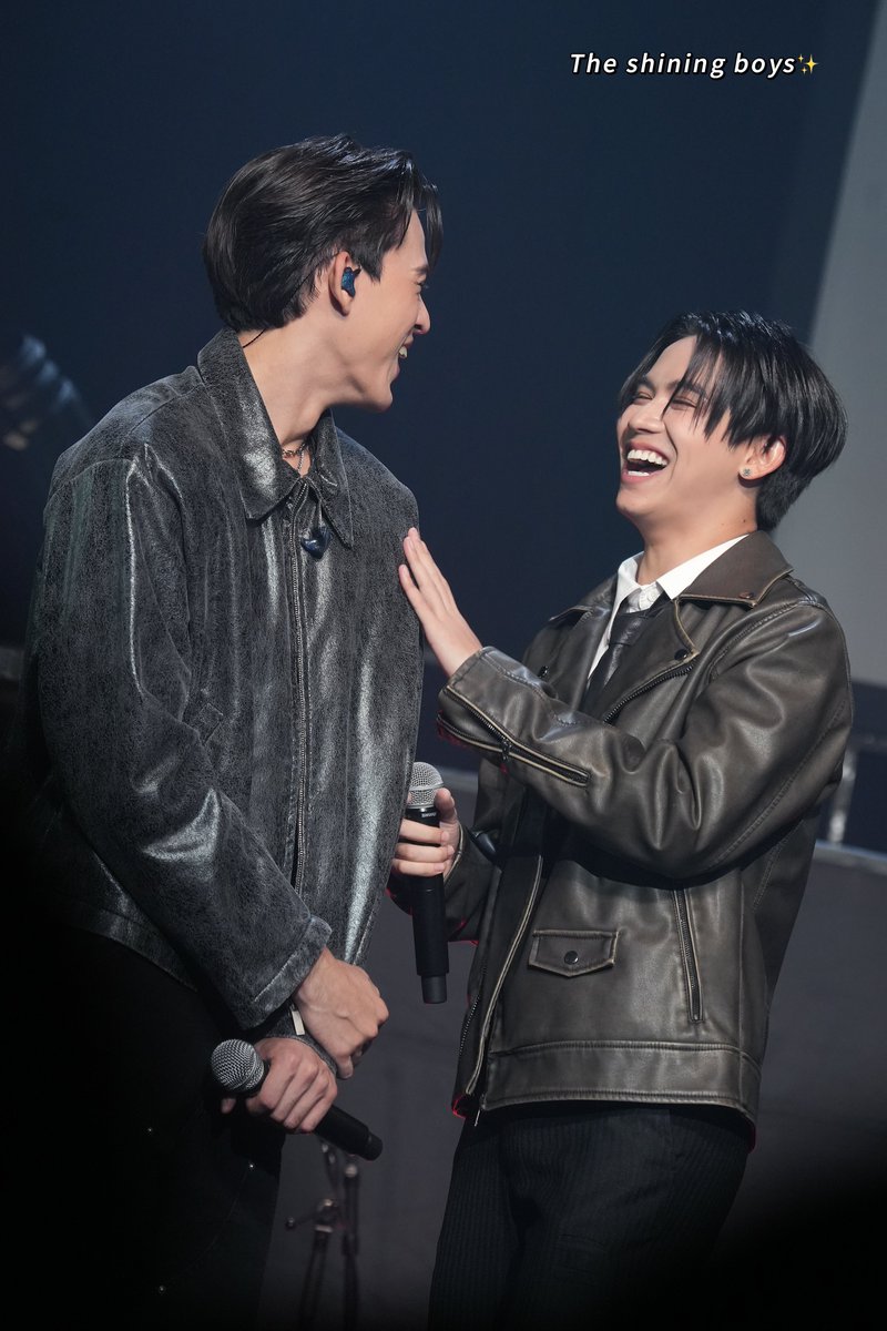 theshiningboys's tweet image. ติดพี่กาวินมาก น่ารัก🥰🤲🏻

#GMMTVMUSICONXJAPAN2025  #GMMTVMUSICONXJAPANDAY2 
#satangks #GawinCaskey
