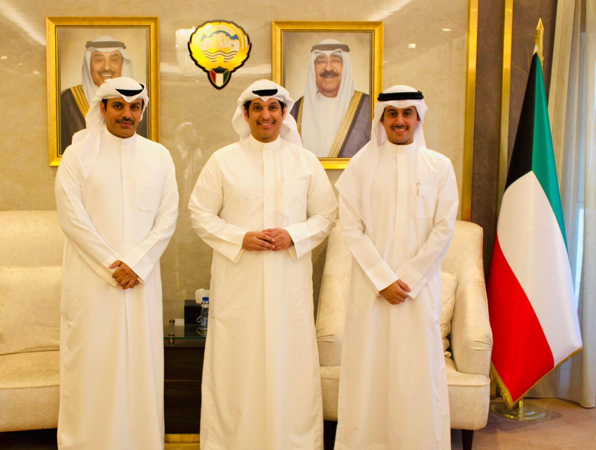 تشرفنا اليوم ب لقاء معالي وزير الإعلام والثقافة ووزير الدولة لشؤون الشباب / عبدالرحمن بداح المطيري ، لمناقشة بعض الأمور المتعلقه بمنطقة صباح الناصر ووضع خطط لمعالجتها . 

كل الشكر والتقدير على حسن الإستقبال وكرم الضيافة
<a href="/AbAlghanaim/">عبدالرحمن المطيري</a> 
<a href="/sabah_alnassr/">جمعية صباح الناصر التعاونية</a> 
 #جمعية_صباح_الناصر