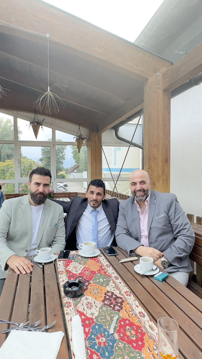Hendawi_com's tweet image. كل الحب و الاحترام لكم أعزائي🫵💚
مع بطل العالم للملاكمة حيدر وردة وأخي أنوس 🌹