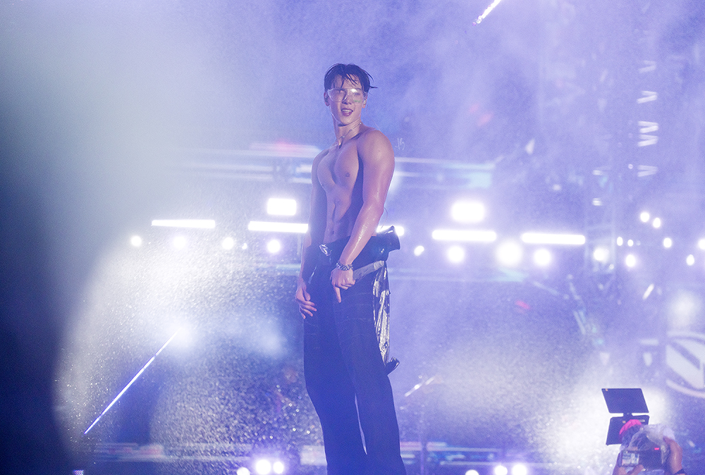 HWAI_SHOW's tweet photo. 250726 워터밤

이사진보고 카메라 고장안난게 다행이구나 생각함..🥲

#셔누 #몬스타엑스 #SHOWNU #MONSTA_X #MONSTAX https://t.co/ok95x8f8TH