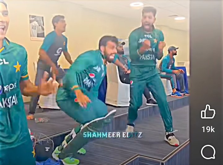 sabznureen_'s tweet image. dosti yari ki alag he baat Thi 🥵😐

#BabarAzam𓃵 #PakistanCricket #PCT