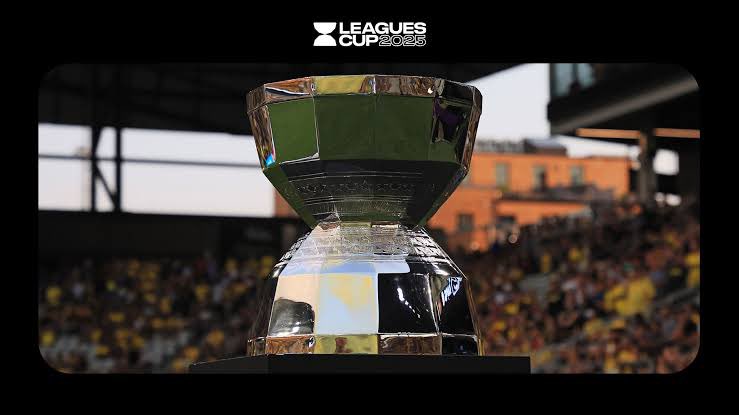 JorgePimientax's tweet image. 🚨 ¡Arranca la Leagues Cup 2025! 🏆
📅 Martes 29 de julio de 2025
🆚 Partido inaugural: Columbus Crew vs Toluca, en LowerField 🏟️
📍 Primera fase (Liga vs Liga): tres partidos por club hasta el 7 de agosto
🎯 Participan 36 equipos: 18 de MLS y 18 de Liga MX
🎫 Tres boletos a la…