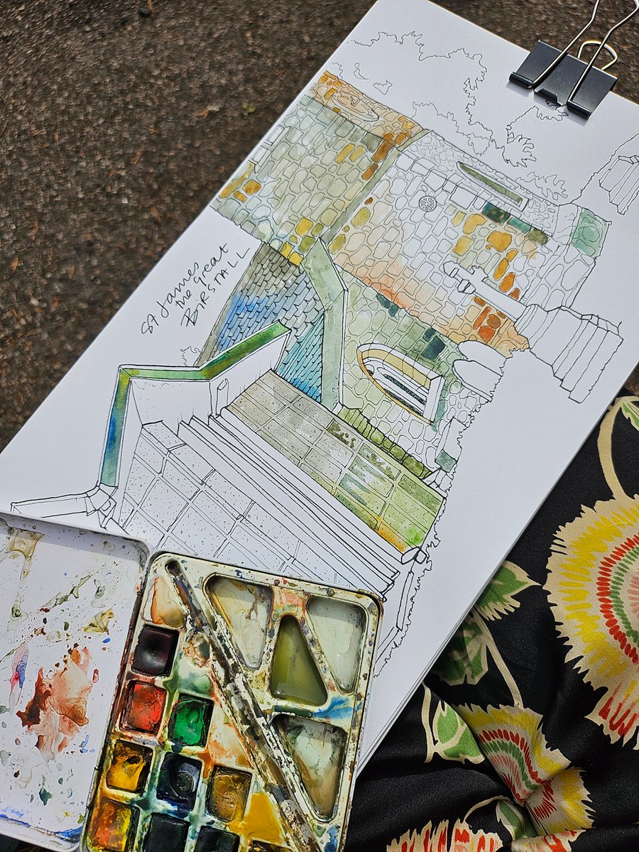 Here at #Birstall this afternoon drawing At James the Great which looks really old from the front,  then you come round the back to find what looks like a 1960s concrete,  angular extension (I loved drawing!). Tricky one but a nice challenge. This is part way through..