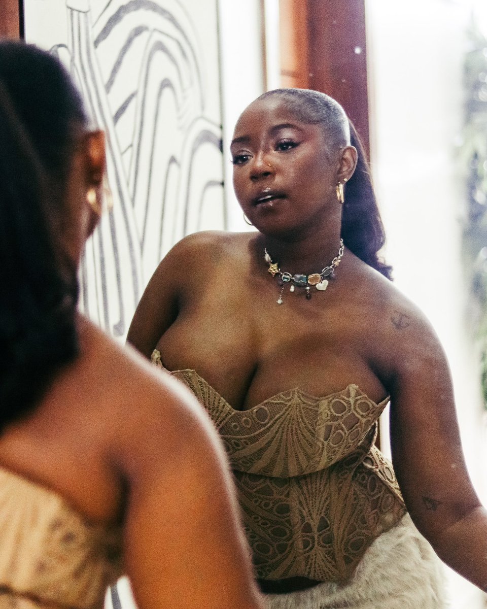 elesteeee's tweet image. atarodo baby girl 👧🏾 🕷️