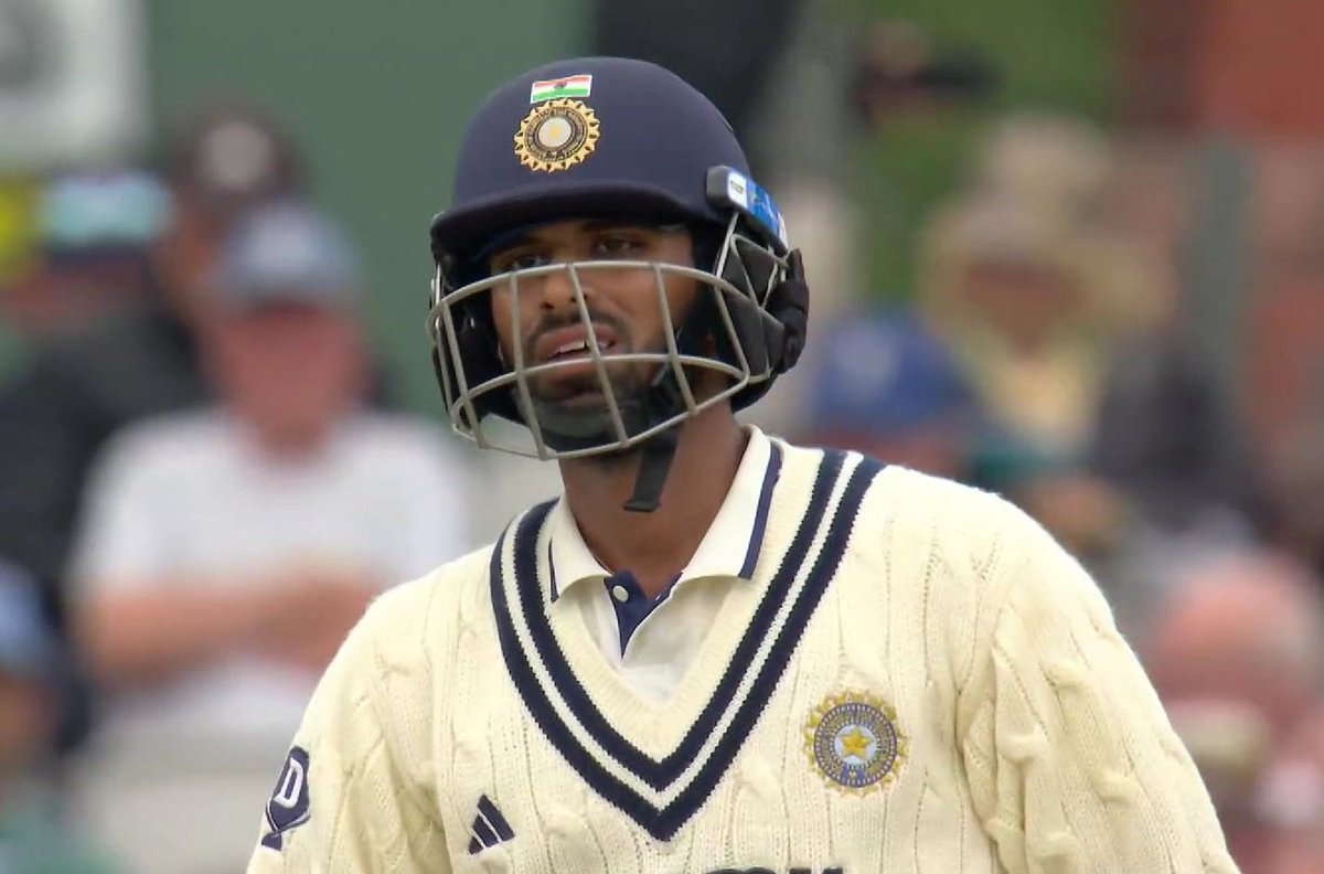 LoyalSachinFan's tweet image. MAIDEN TEST HUNDRED FOR WASHINGTON SUNDAR. WHAT A OCCASION TO DO IT. ICONIC.