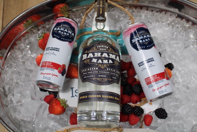 Goombayrum's tweet photo. The Bahamas 700 islands to choose from, so go ahead “CHOOSE YOUR ISLAND” 🏝️ and let’s party!🎊 Bahama Mama Rum Island theme RTD can cocktails. https://t.co/DAZoloj4xe Bahama Mama Rum  #bahamamama #bahamas #islandrum https://t.co/WIrhvjhVa1