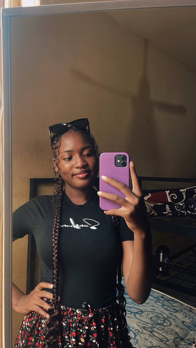 morayo_pedro's tweet image. Dressed up and took pictures😝
