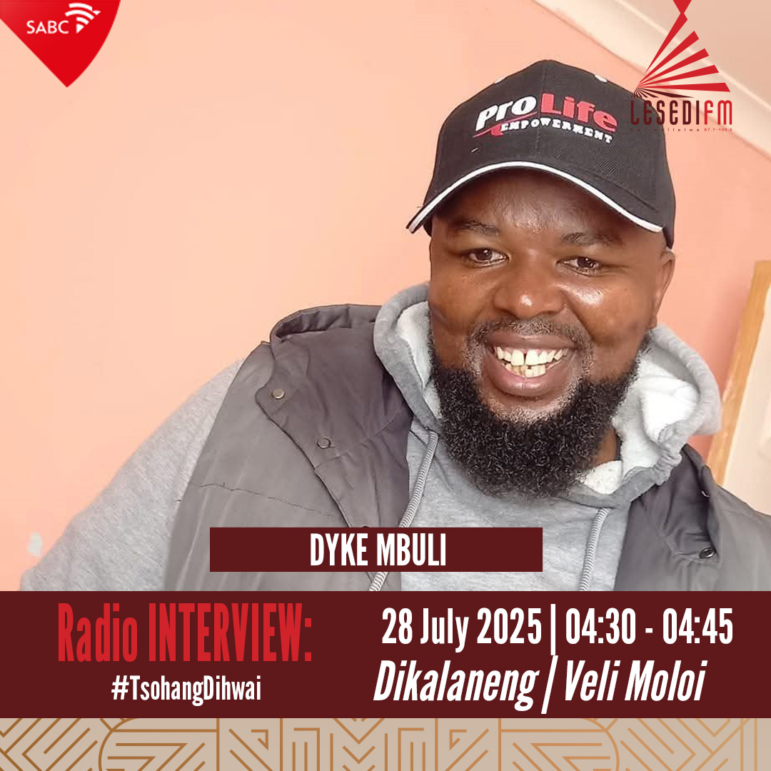 LesediFM's tweet image. #Dikalaneng le @Mvololo.

🎤Re bua le Dyke Mbuli ho #TsohangDihwai.

#65KeMollelwa
📞: 086 000 3084
📲:  083 284 0008
🌐: lesedifm.co.za