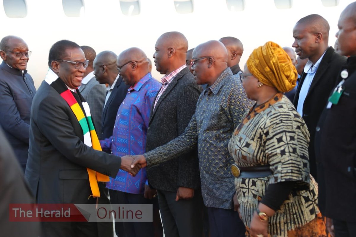 President Mnangagwa is back home from South Africa where he attended the 2025 Liberation Movements Summit. The Summit gathered Liberation Movements from across Southern Africa to reflect on their shared histories, strengthen unity, and map a collective way forward.
📸: Justin