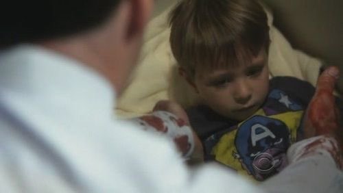 hotchead's tweet image. i keep coming back to this scene & thinking abt how excited jack must’ve felt to be able to work the case w aaron after months not seeing his daddy, but when aaron opened the box he was full of blood and injured, so that must’ve terrify jack & the idea of solving cases anymore :(