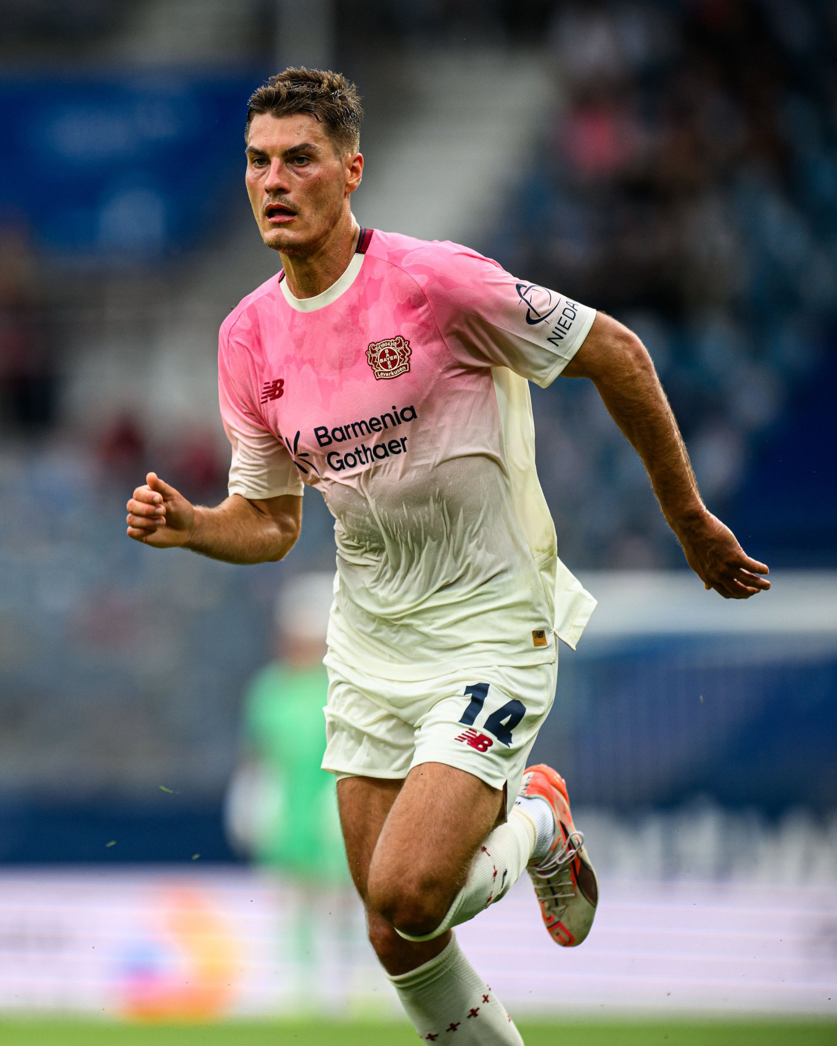 セール中…パトリック・シック直筆サイン入り超大型写真…Patrik Schick Bayer 04 Leverkusen on X: 