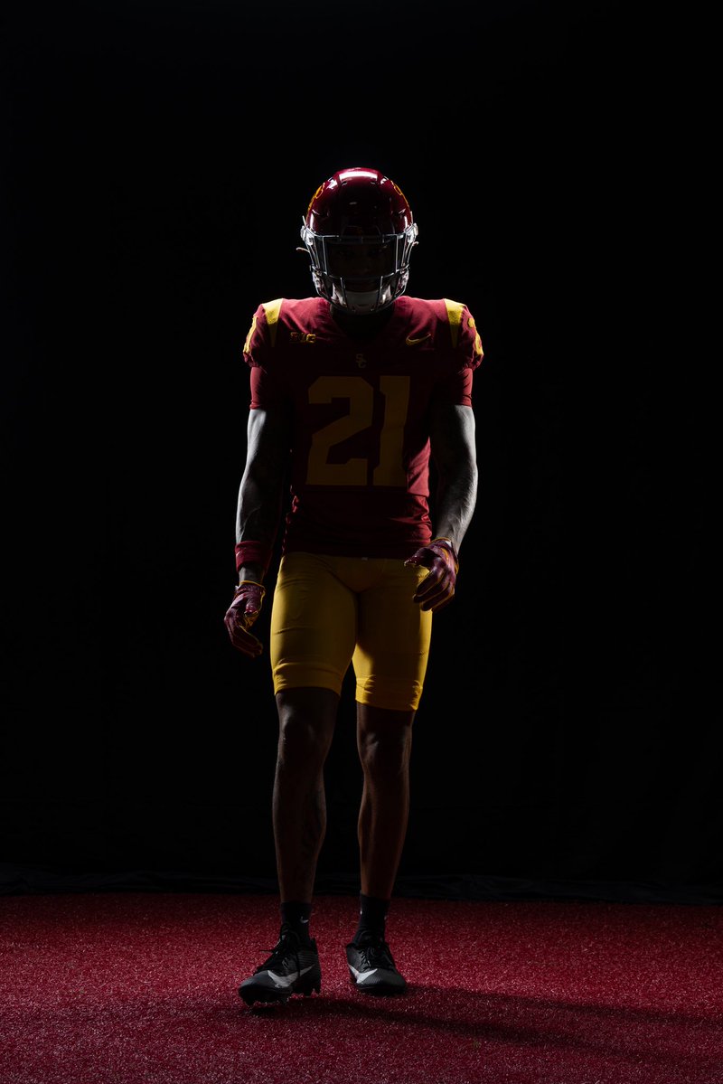 ChasenJohnson_'s tweet image. Got a family to feed frl. 😤 #year2