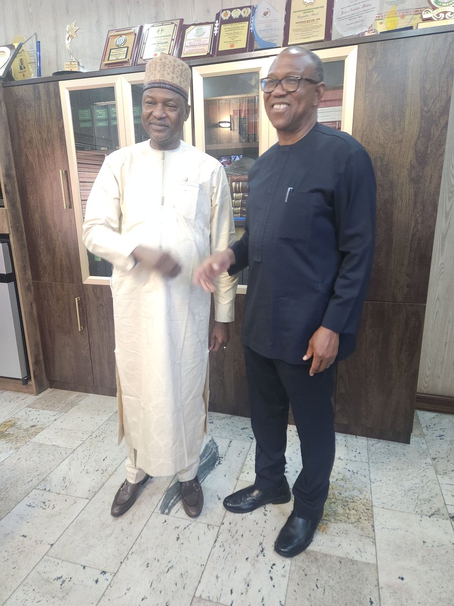 williamsefe16's tweet image. #tbt
Nah inside this same country this injustice happen ...
The minions crying today are now migling with the perpetrator of this injustice @Malamiabubakar calling it a Political Arithmetic...nah thunder go fire una obidiently ...