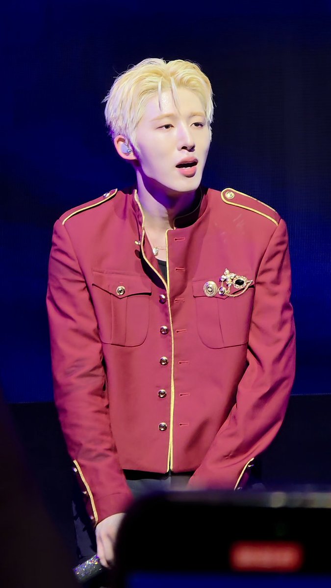 bibibin8's tweet image. 250727 비아이 B.I 콘서트 The Last Parade Tour in Seoul
#비아이 #김한빈
한빈아 이틀동안 넘 즐겁고 행복했어💓