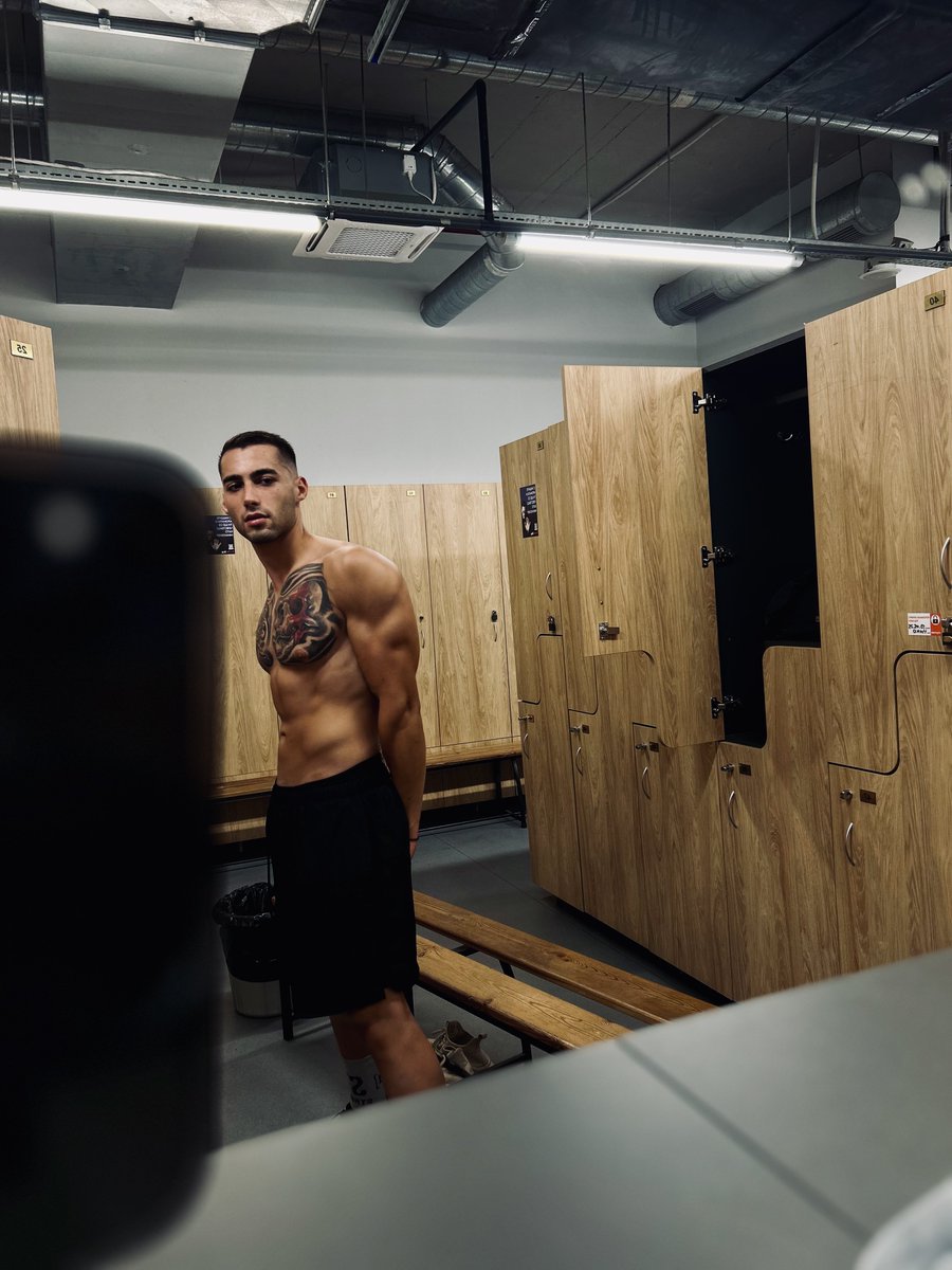 STEFAN4444S's tweet photo. Did you get your workouts in for the week?😋❤️ https://t.co/AsY1QBERxV