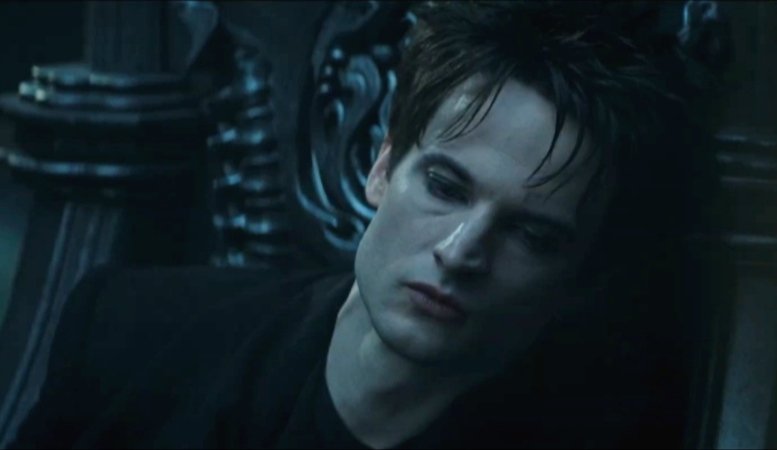 When you spend your entire existence pushing people away while desperately longing for love and connection #TheSandman