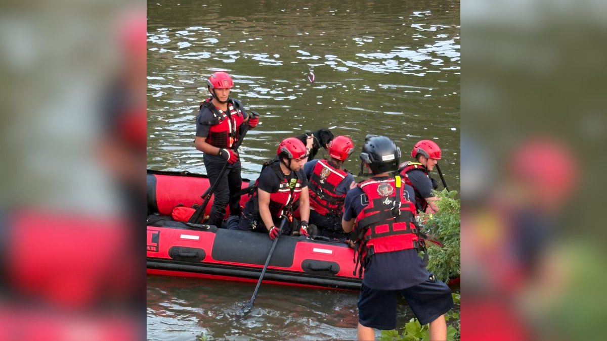 KCTV5's tweet image. The Kansas City Fire Department worked for hours Saturday evening to rescue or recover a possible drowning victim from Indian Creek. The search paused overnight, but has since resumed. DETAILS >> tinyurl.com/vf77etbx