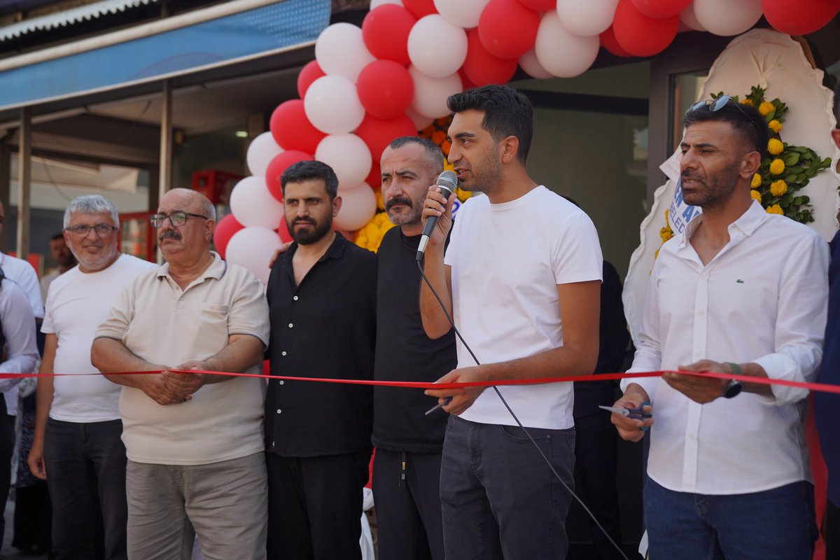 erenalibingol's tweet photo. Komşularımızın emeğiyle hayat bulan iki yeni iş yerinin daha açılışına katıldık.

Tuzla’mızda istihdama, üretime ve yerel ekonomiye katkı sağlayan her adımı önemsiyor; birlikte büyüyen bir kent için bu heyecana ortak olmaktan mutluluk duyuyoruz.

Yeni iş yerlerimiz hayırlı olsun, bol kazançlar getirsin.
