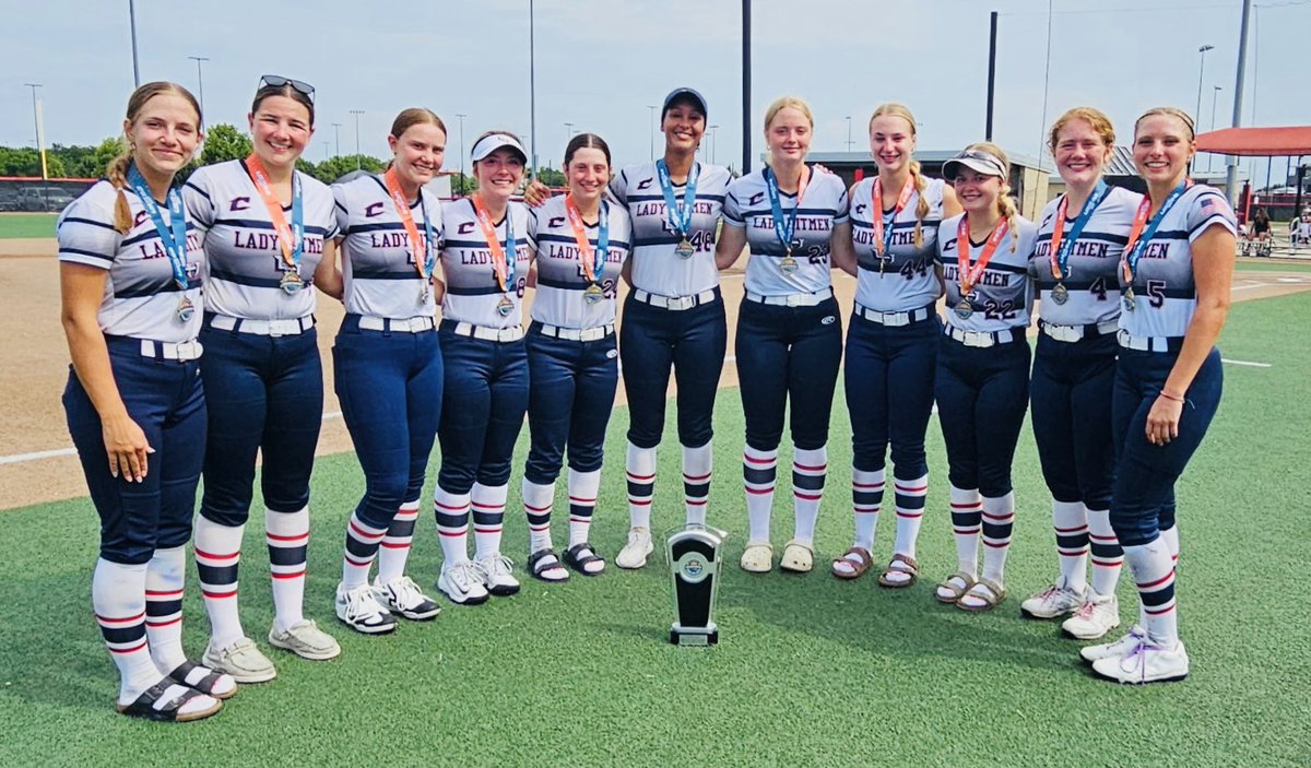 Congrats to our Quad City Lady Hitmen 18u - Crawford team on an awesome showing in both USSSA Great Lakes Nationals. The team traveled to Canton Township, MI and finished third. They then went Peoria, IL and finished fourth! Great job ladies, we are proud of you! #LadyHitmen 🥎