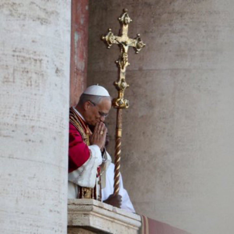 Faithful2Pray's tweet image. Pray for the Pope🙏🏻