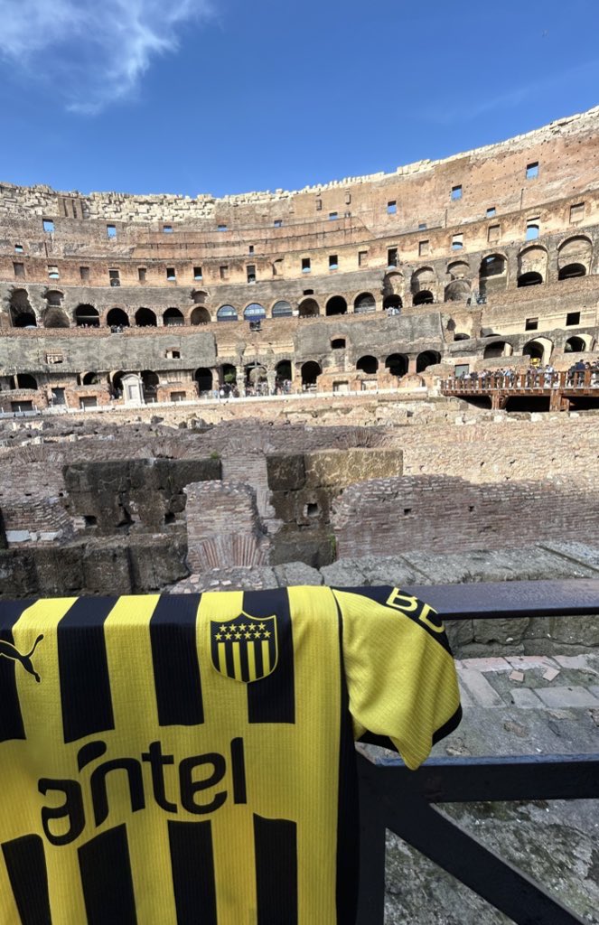 Gasttoncjs's tweet photo. @OficialCAP @universalassist #ManyasPorElMundo

Italia https://t.co/smIa16Aqhp