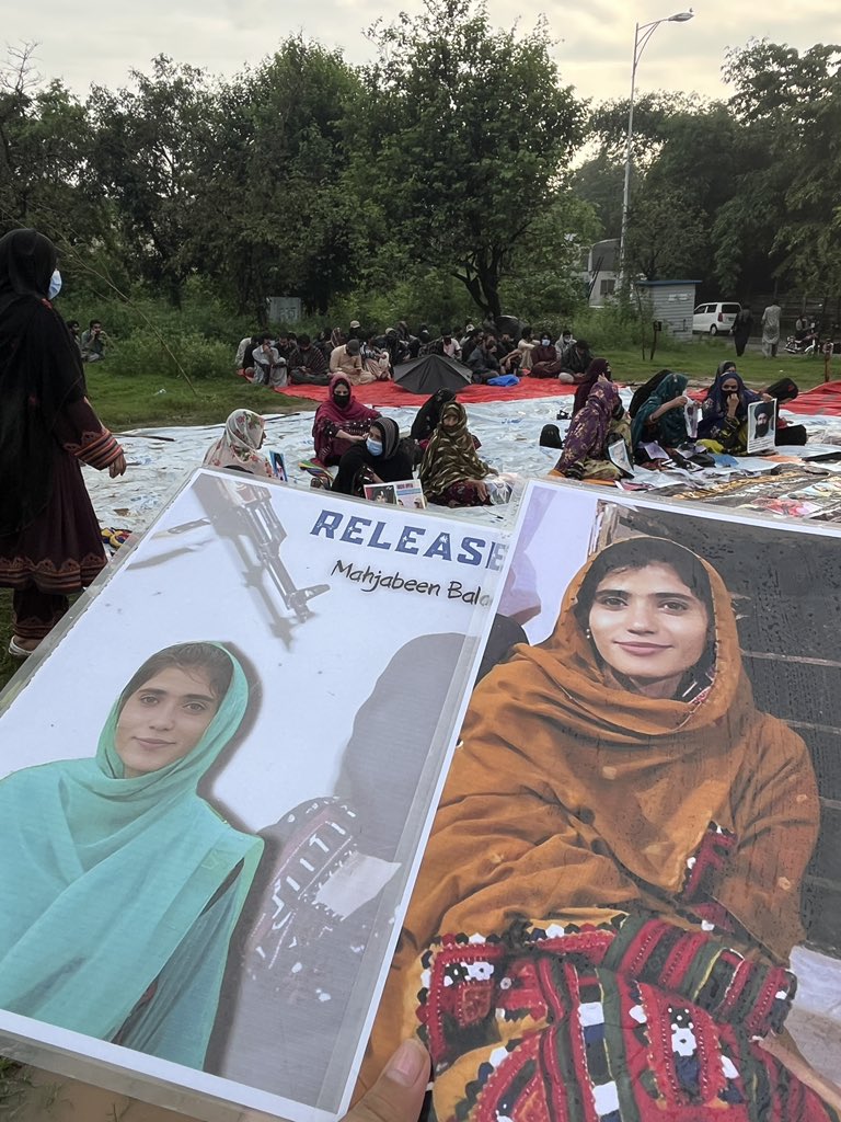Beebargmengal's tweet image. A Baloch student Mahjabeen Baloch was abducted on May 29 at 3am from Civil Hospital Nursing Hostel. From past 50+ days her whereabouts remain unknown,I request from everyone to raise their voice for the safe release of her.
#ReleaseMahjabeenBaloch
@HamidMirPAK
@a_siab