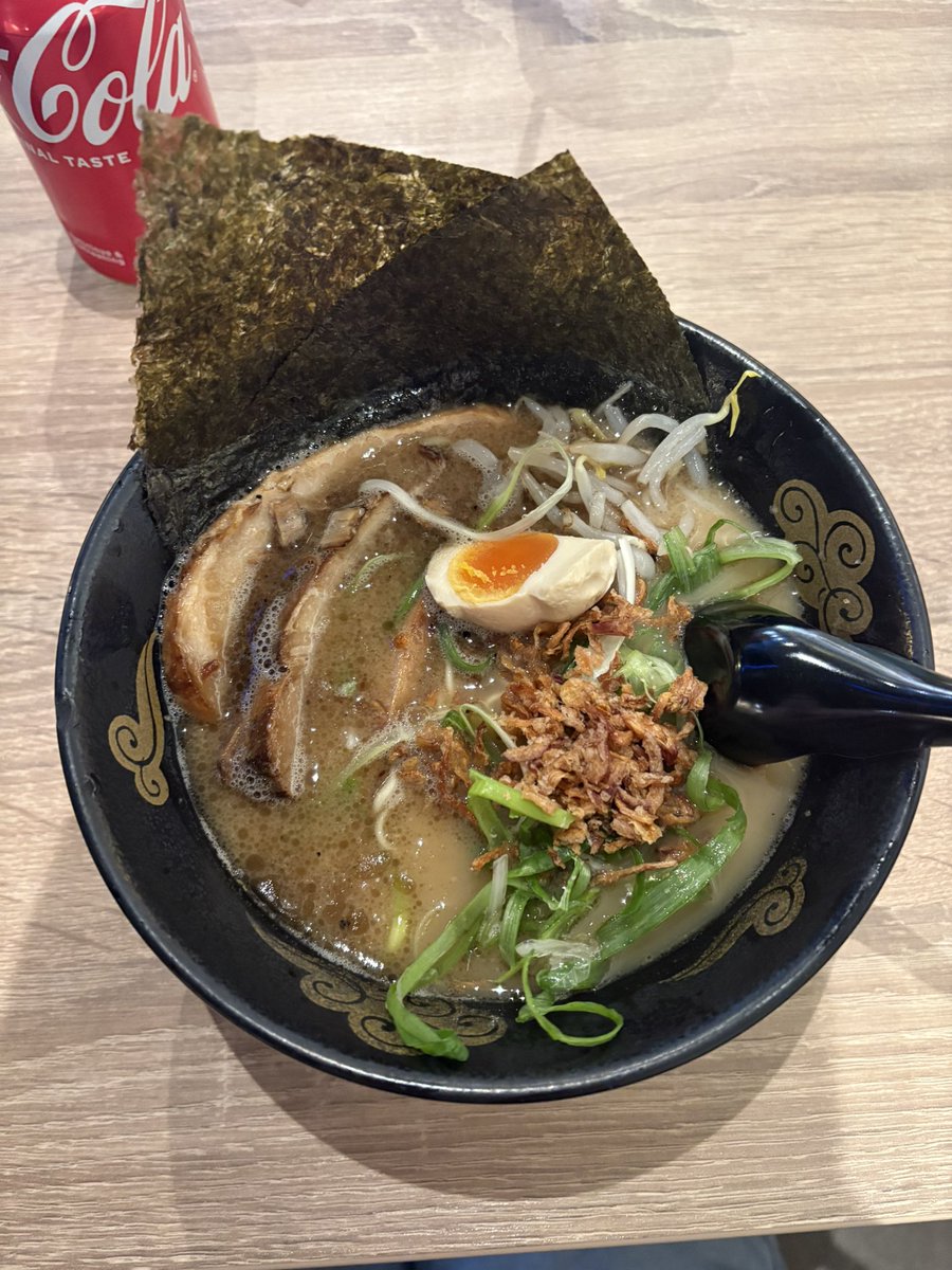 SubToMumbo's tweet image. #joostraveling LA times 💛🫶