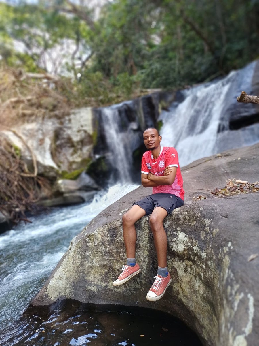 azania_pm's tweet image. You can't get enough of Tanzanian heritage even if you visit the same place multiple times, today was my 5th time at Udzungwa Mountains National Park, just after the 2nd NNF Annual Scientific Symposium we had time to connect with this beautiful nature!!!
I love it here always 🇹🇿