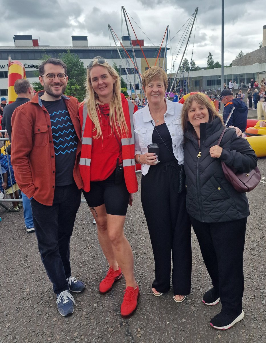 Paul Sweeney (@pauljsweeney) on Twitter photo It was a rare wee afternoon at the Bridge Family Day in Easterhouse catching up with folk.
Thanks, <a href="/PlatformGlasgow/">Platform Glasgow</a>, Community Events Scotland, <a href="/FARE_Scotland/">FARE Scotland</a>, and everyone else who put in a shift to make it happen.
Your community work is appreciated. It was a rare wee afternoon at the Bridge Family Day in Easterhouse catching up with folk.
Thanks, <a href="/PlatformGlasgow/">Platform Glasgow</a>, Community Events Scotland, <a href="/FARE_Scotland/">FARE Scotland</a>, and everyone else who put in a shift to make it happen.
Your community work is appreciated.