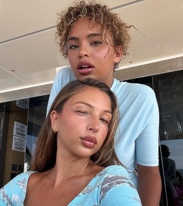 evamyuniverse's tweet photo. Eva &amp; Paola 😍 https://t.co/6z9IenjtOD