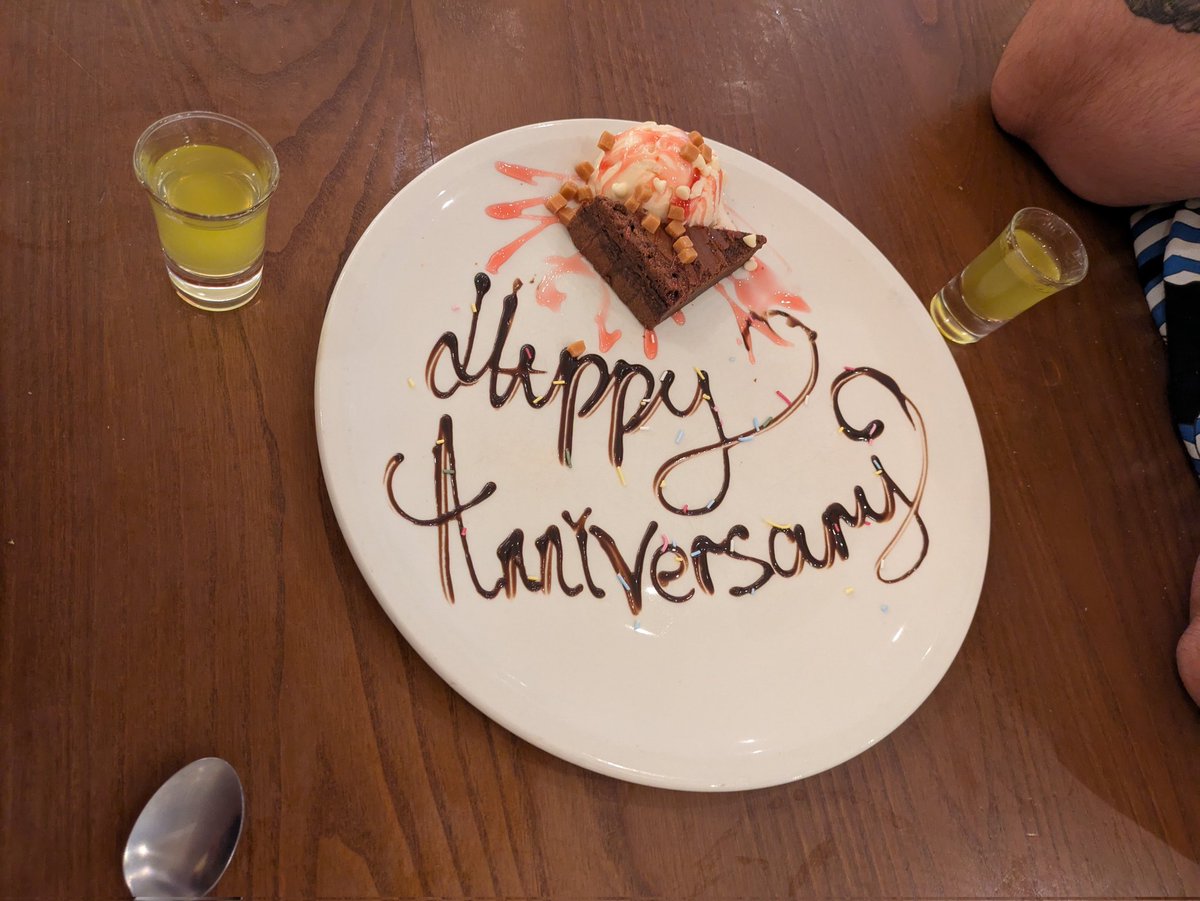 Had a lovely anniversary meal at Bella Italia Wolverhampton, and they brought us this ❤️😍