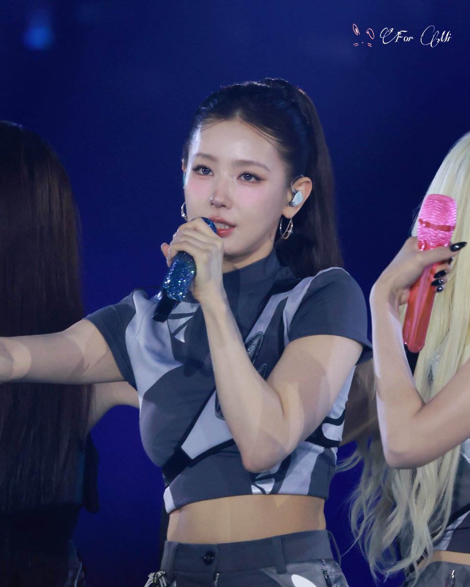 ForMi0131's tweet image. 250727
SBS 가요대전 ❤
💚
#여자아이들 #GIDLE #G_I_DLE
#아이들 #idle #I_DLE
#미연 #MIYEON
#Good_Thing