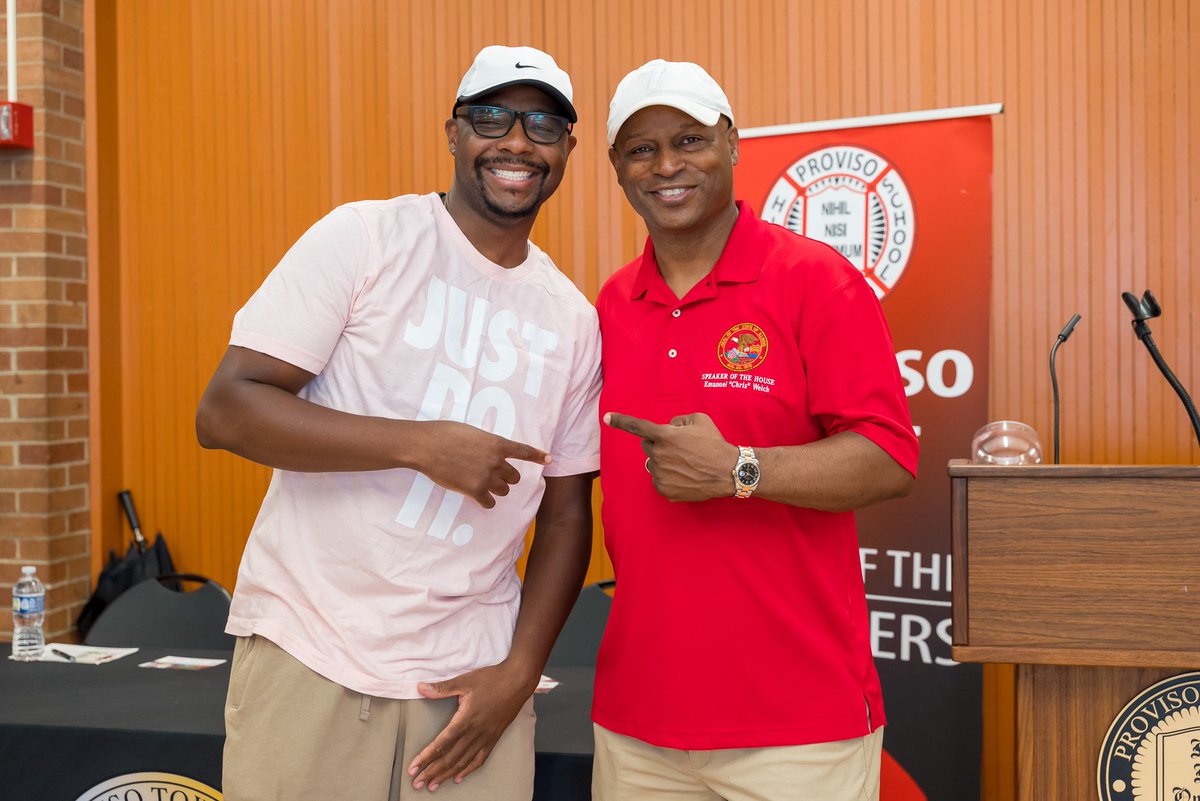 SpeakerWelchIL's tweet image. A few photos from yesterday’s 13th Annual Back to School Health Fair.  Despite the weather, there were smiles all around. #SpeakerWelch #HeretoServe #Winnersdothework