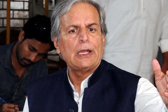 ShakirAwan88's tweet image. جاوید ہاشمی ردعمل۔۔
تیراہ میں نہتے لوگوں پر جس بےرحمی سے براہِ راست گولیاں برسائی گئیں، وہ اس افسوسناک روش کا تسلسل ہے جو آپ کا وطیرہ بن چکی ہے ،ظلم کرو، اور گمان کرو کہ لوگ خاموش ہو جائیں گے۔ مگر شاید آپ بھول رہے ہیں کہ جن پر آپ نے گولی چلائی ہے، ان کے خون میں سرنڈر کا تصور ہی…