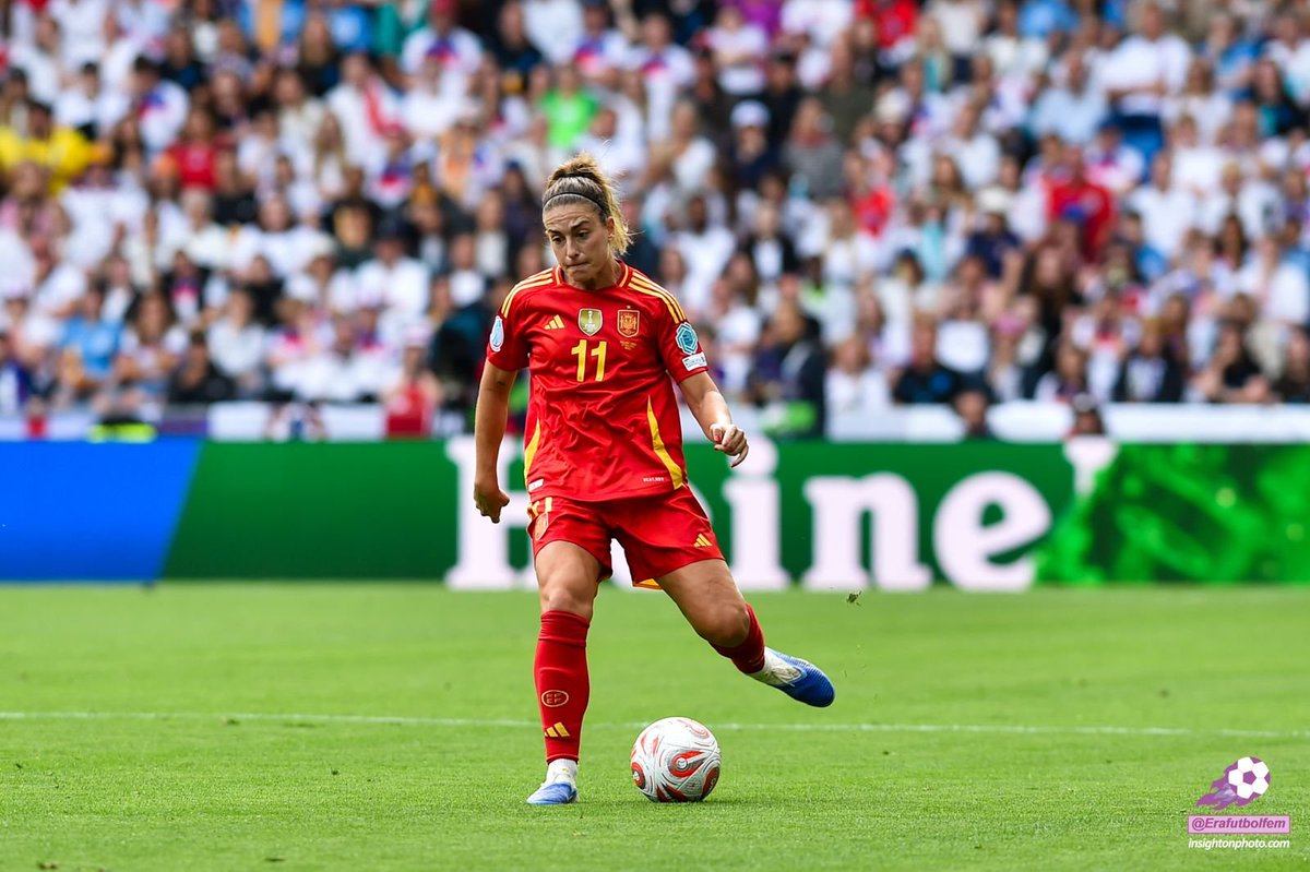 Erafutbolfem's tweet image. ⏰ Se reanuda el partido en St.Jacob Park

💥 España domina el encuentro tras una gran primera parte ante una Inglaterra obligada a reaccionar 

🏴󠁧󠁢󠁥󠁮󠁧󠁿 Inglaterra 0⃣➖1⃣ España 🇪🇸

⚽️ Mariona

📸 insightonphoto.com / @Erafutbolfem