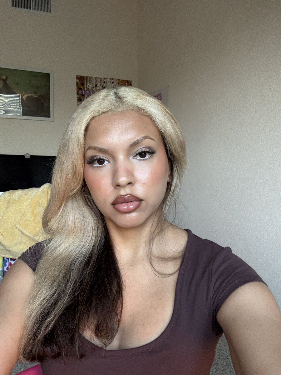 lmsocurious's tweet image. U SUCHA DIVVVAAAA