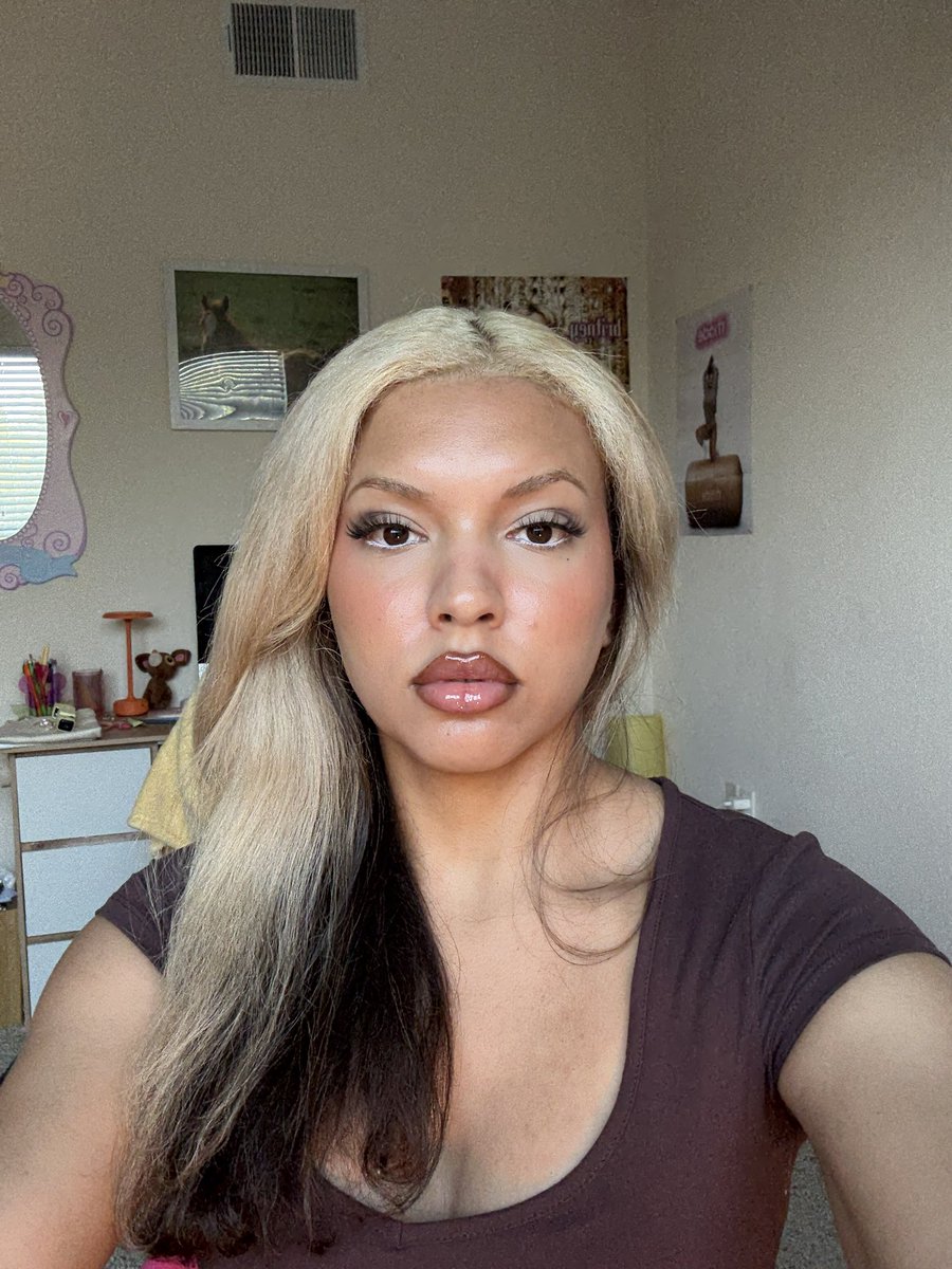 lmsocurious's tweet image. U SUCHA DIVVVAAAA