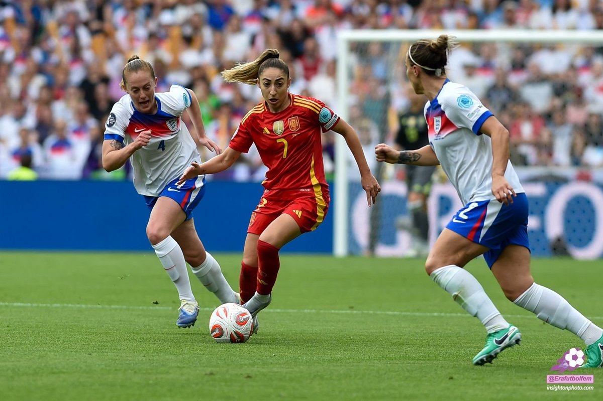 Erafutbolfem's tweet image. ⏰ Se reanuda el partido en St.Jacob Park

💥 España domina el encuentro tras una gran primera parte ante una Inglaterra obligada a reaccionar 

🏴󠁧󠁢󠁥󠁮󠁧󠁿 Inglaterra 0⃣➖1⃣ España 🇪🇸

⚽️ Mariona

📸 insightonphoto.com / @Erafutbolfem