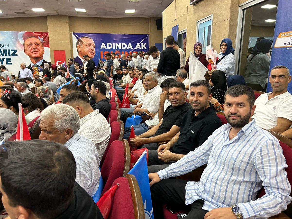 kekebucak's tweet photo. Siverek AK Parti İlçe Başkanımız Sn. Cengiz Özeyranoğlu, Kadın Kolları Başkanımız Sn. Rahime Tüysüz Denizedalan, Gençlik Kolları Başkanımız Sn. Ramazan Acar ve teşkilatımızın kıymetli yol arkadaşlarıyla birlikte İl Danışma Meclisi Toplantısı’na katıldık.

AK Parti Şanlıurfa İl Başkanımız Sn. @milhamigunbegi’nin ev sahipliğinde, birlik ve dayanışma ruhuyla daha güçlü yarınlar için yolumuza kararlılıkla devam ediyoruz.
 
@RTErdogan 
@Akparti 
@eyupkadirinan
@mustafademir 
@tugbaisikercan 
@abuyukgumus 
@avyusufibis 
@milhamigunbegi 
@Cengizozeyran82 
@bucakalimurat82
@akpartiurfa 
@aksiverek

#Siverek #BirlikteGüçlüyüz #AKParti