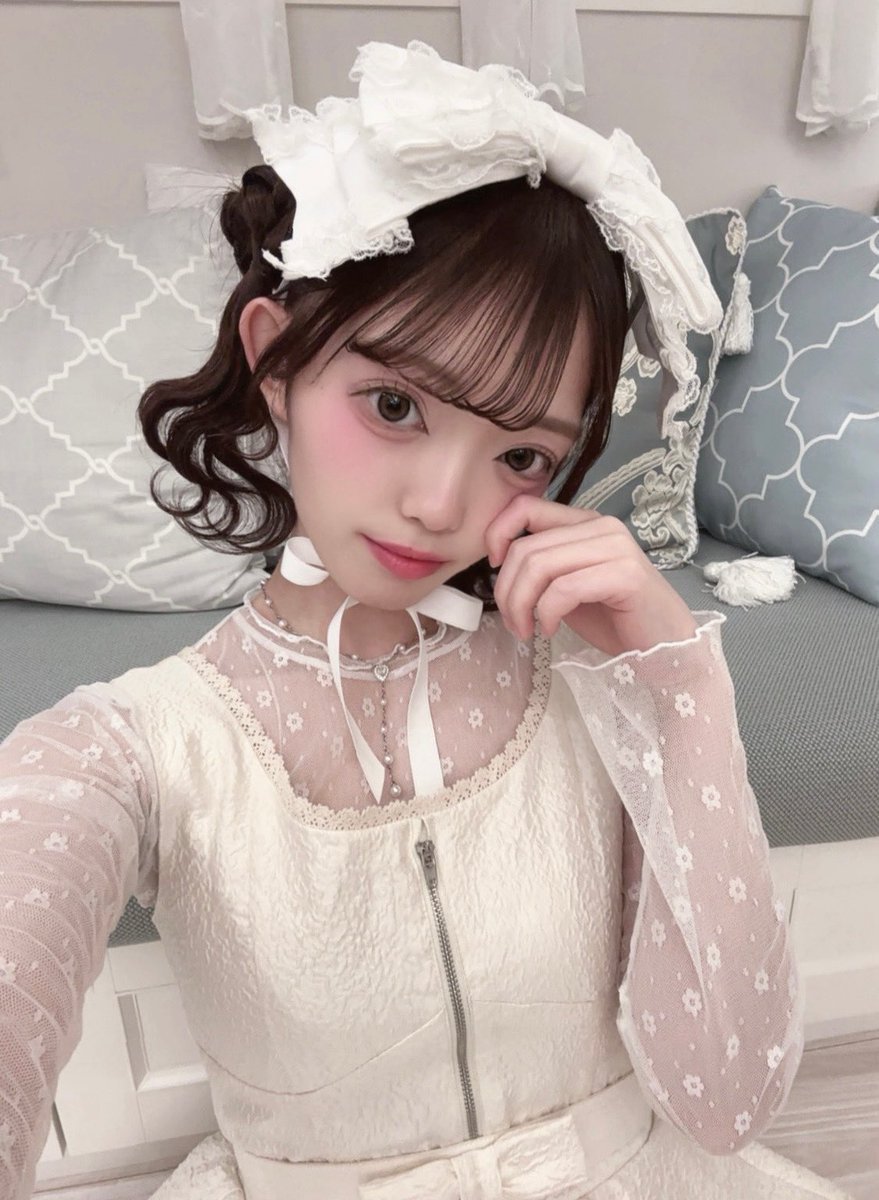 aureumsimia's tweet image. today i found out that karen likes sailor moon & her favourite character is usagi ๐
she also likes demon slayer โจ