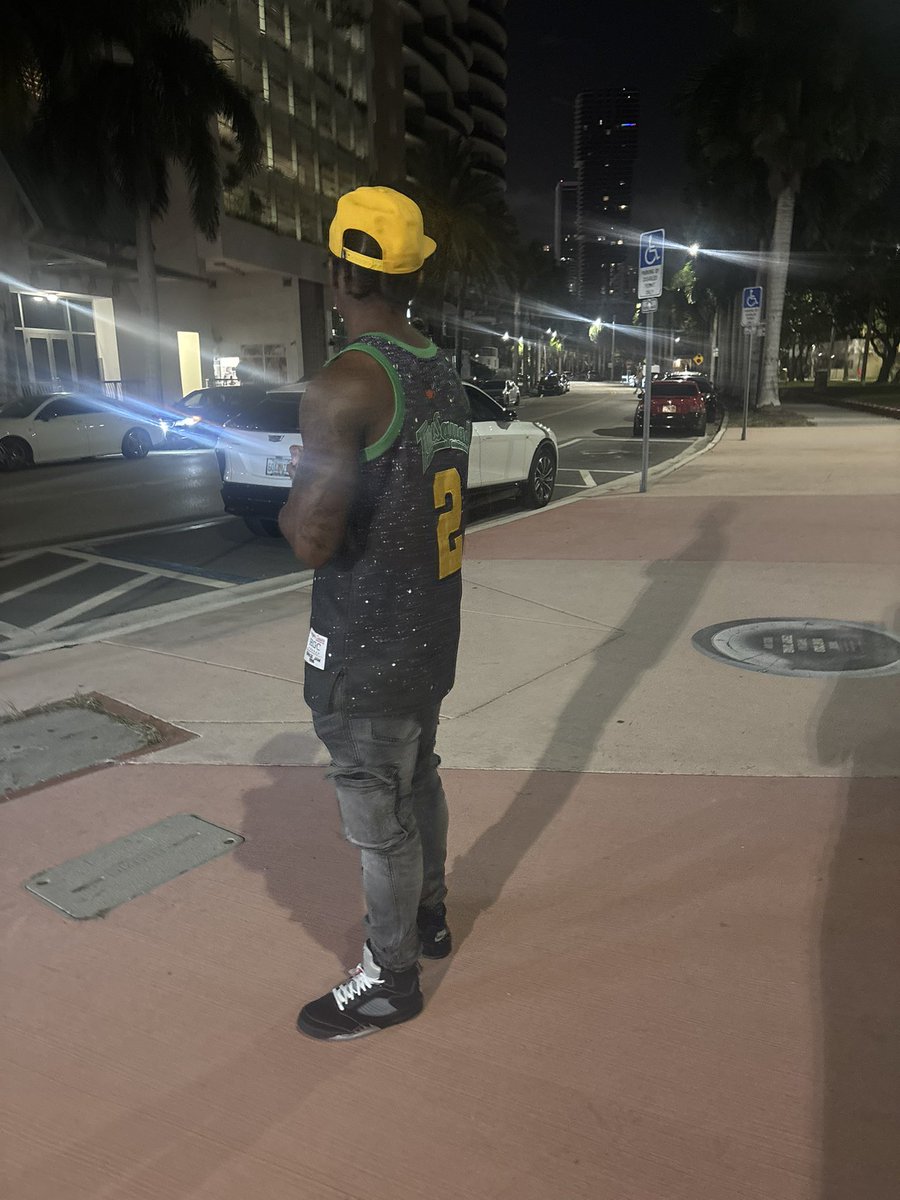 EddrinLollar21's tweet image. good birthday vibes before camp 🙏🏾
