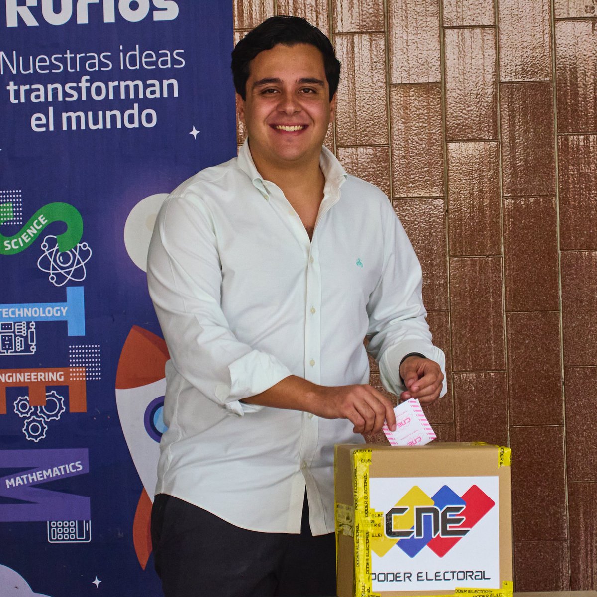 diegopadronb's tweet image. ¡Listo mi voto por Baruta!
Voté convencido de que vale la pena seguir luchando por nuestro municipio, convencido de que renunciar a nuestra calidad de vida jamás será una opción, pero por sobre todas las cosas, voté convencido de que aún hay mucho por hacer en Baruta.
A todos…