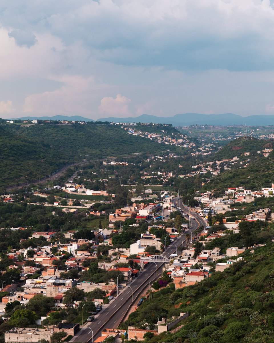 SoyQueretaLOVE's tweet image. Feliz domingo con vista a nuestra eterna Cañada, ¡desde el moderno Milenio! 🏙️
#QueretaLOVE ❤️