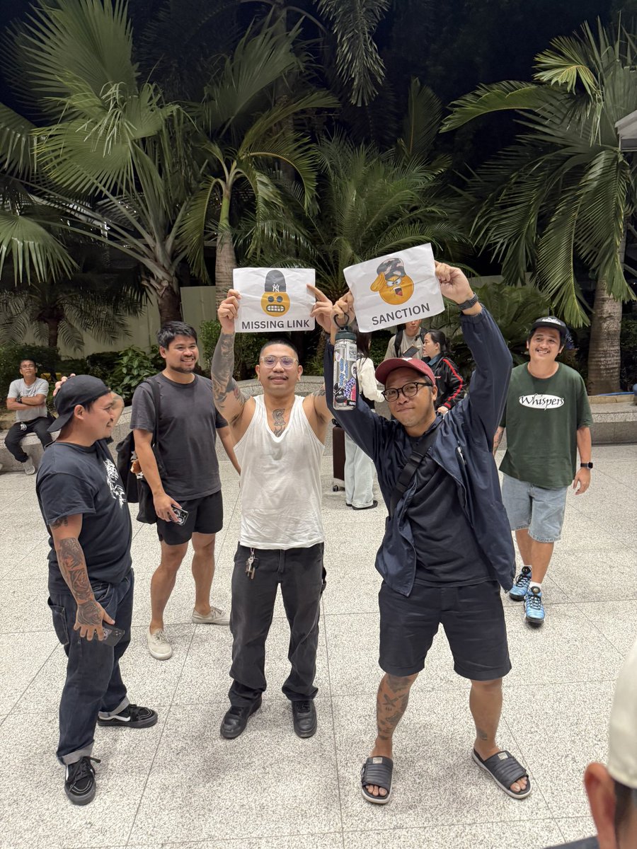 MissingLinkHC's tweet image. In the Philippines with friends
