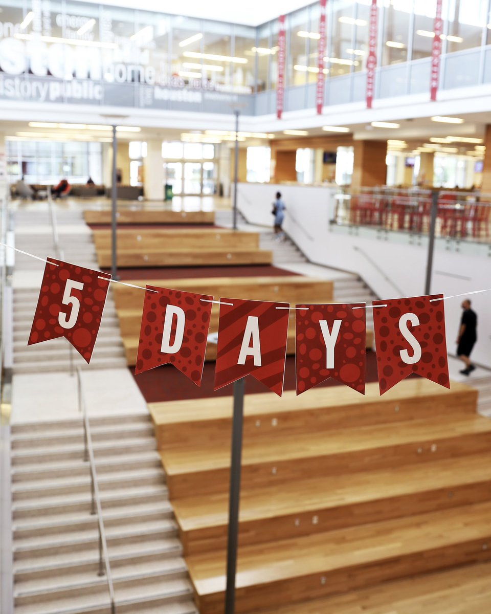 UHadmissions's tweet image. The countdown begins! Just 5️⃣ days until you can apply to become an #OfficialCoog. The UH application opens on Aug. 1. Tell a friend! 🎉