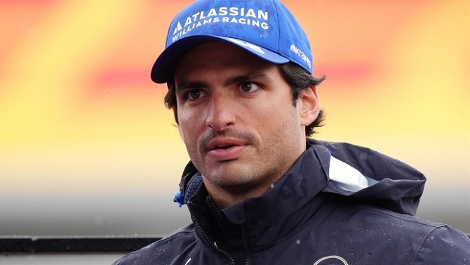iusport's tweet image. Carlos Sainz acaba 18° y Alonso 17°; Piastri gana en Spa y afianza su liderato ift.tt/aAzD39X