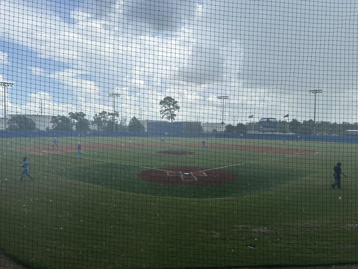 Rain and lightning delay in the second semifinal game here at San Jac with Wow Factor up late, 10-3.
