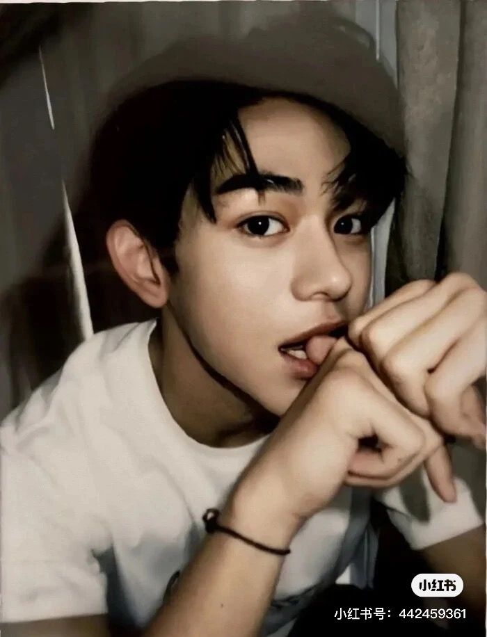 my shayla :( 
be always happy ♡

#루카스버블
#WeLoveYouLucas
<a href="/lucas_official/">LUCAS</a>